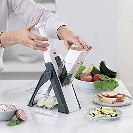 4-in-1 Adjustable Veggie Chopper